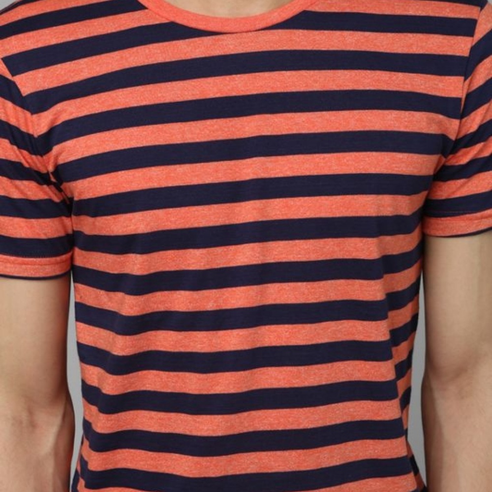 🔥4/$25🔥 BDG tshirt youth M fits like a 14/16